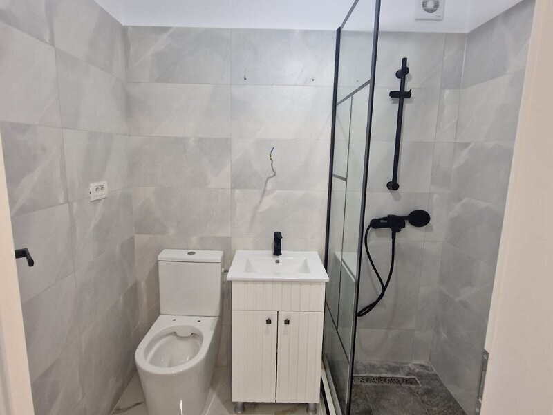 Titan, bloc tip H, 2 bai,